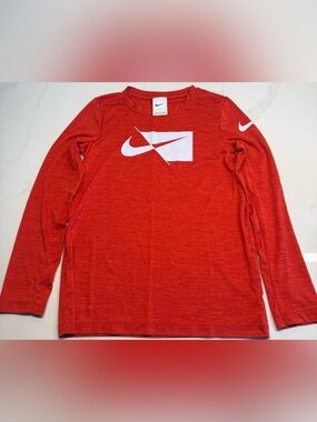 Nike Dri-FIT Boys Long Sleeve Athletic Shirt Size S Red Orange